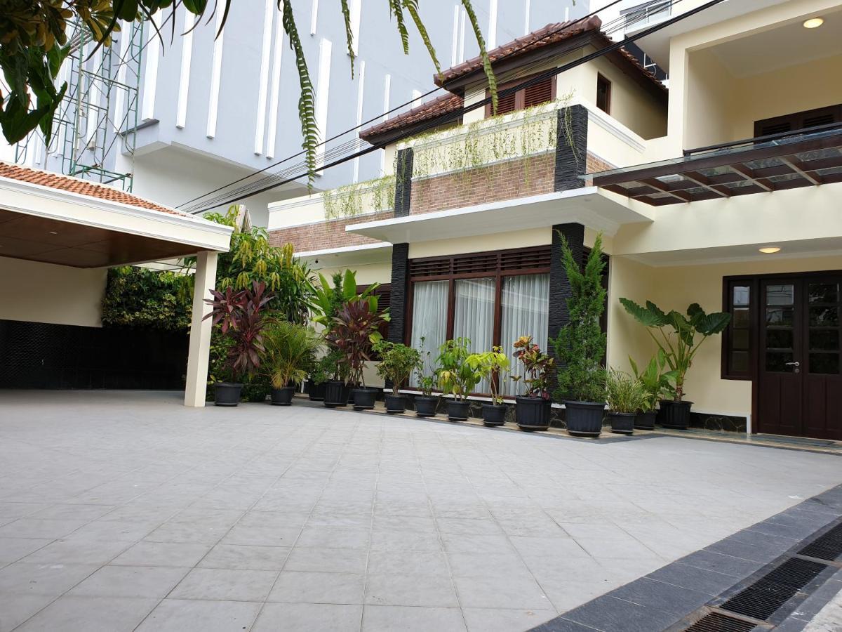 Malioboro Place Yogyakarta Exterior foto