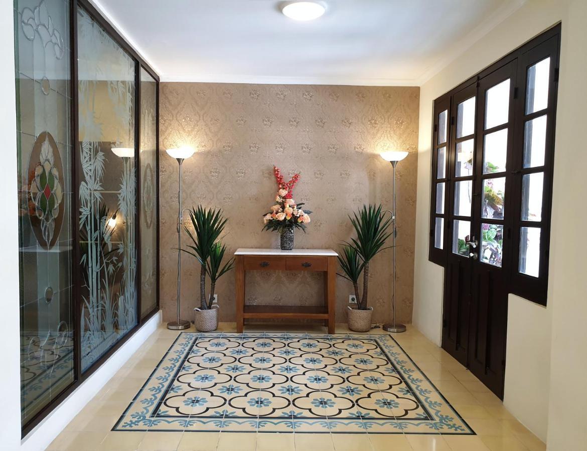 Malioboro Place Yogyakarta Exterior foto
